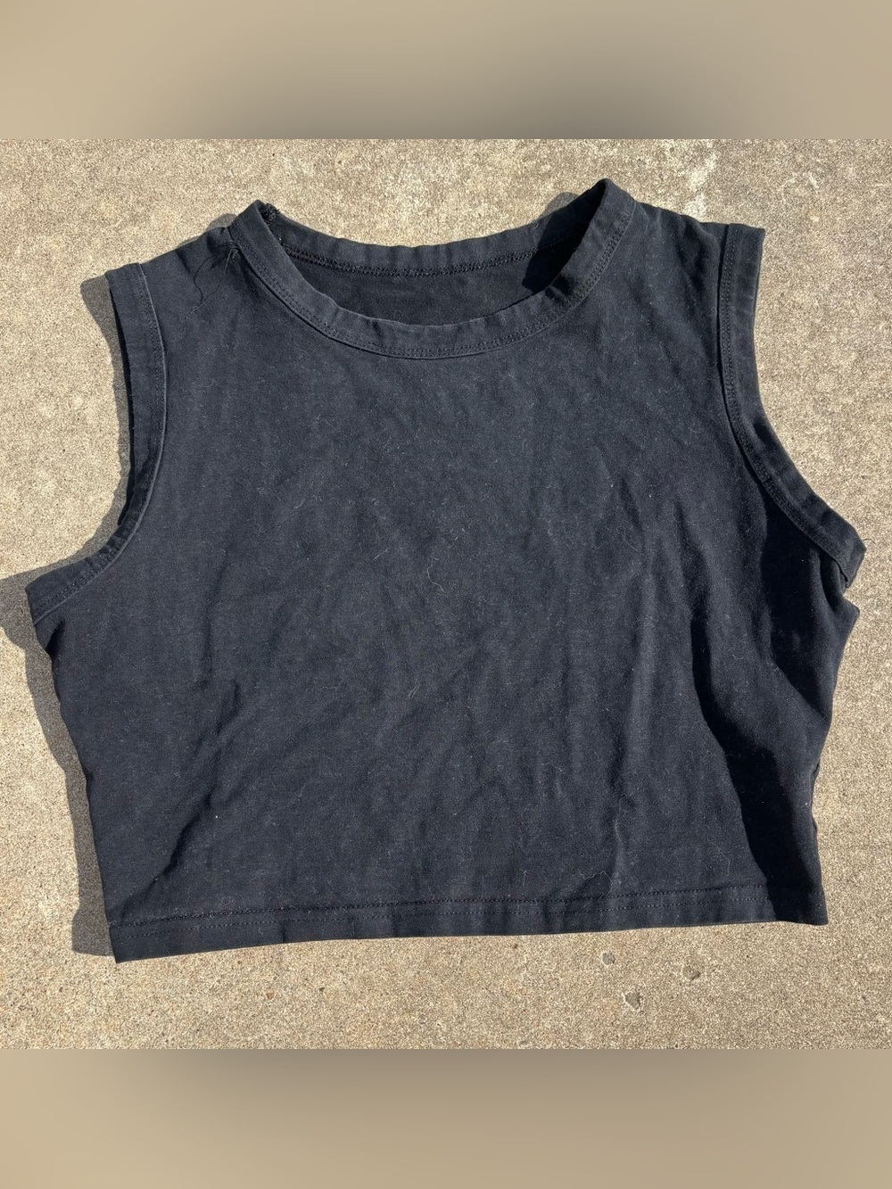 Black Sleeveless Crop Tank Top